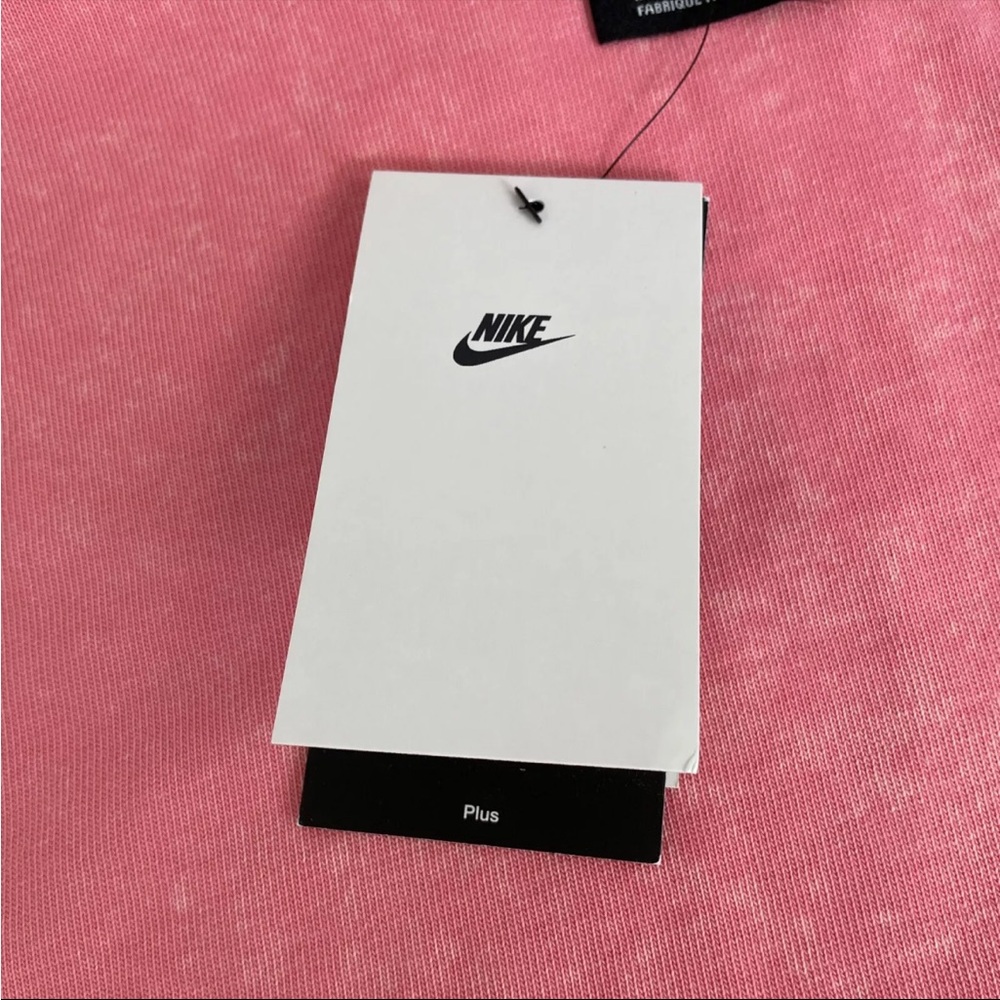 Nike Women's Tank Top Size 1X Pink Cropped White Washed Pink NWT Sweatshirt - Picture 3 of 10
